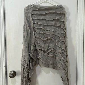 Women’s poncho